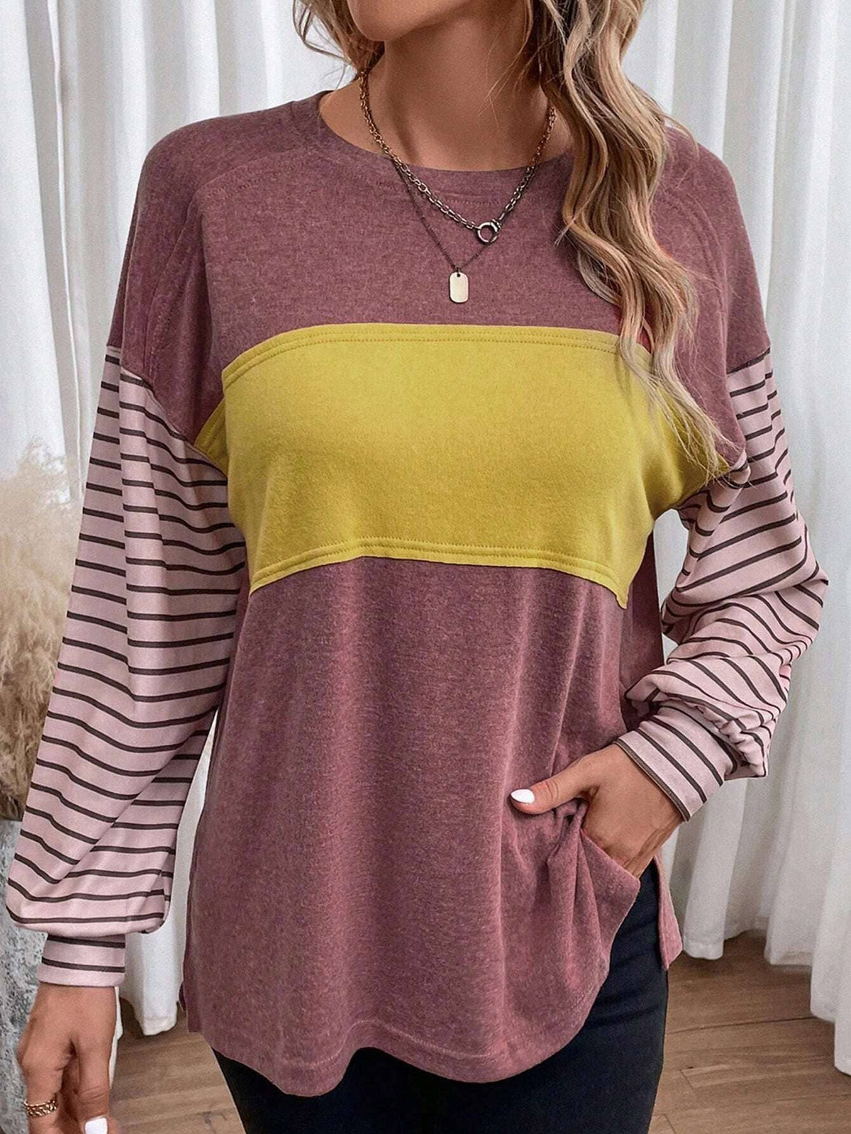 Round-Neck Striped Contrasting Long-Sleeved Top
