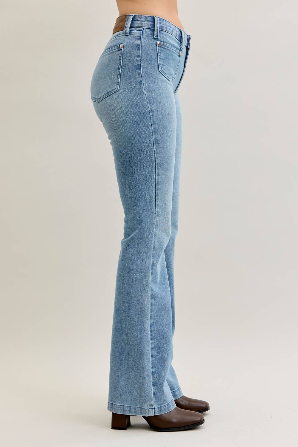 MR Bootcut Contrast Wash & Front Patch Pocket