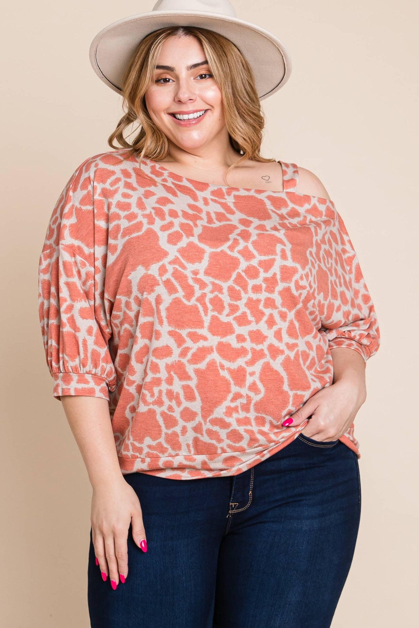 ETK-8836-PL Plus Size Printed One Shoulder Top