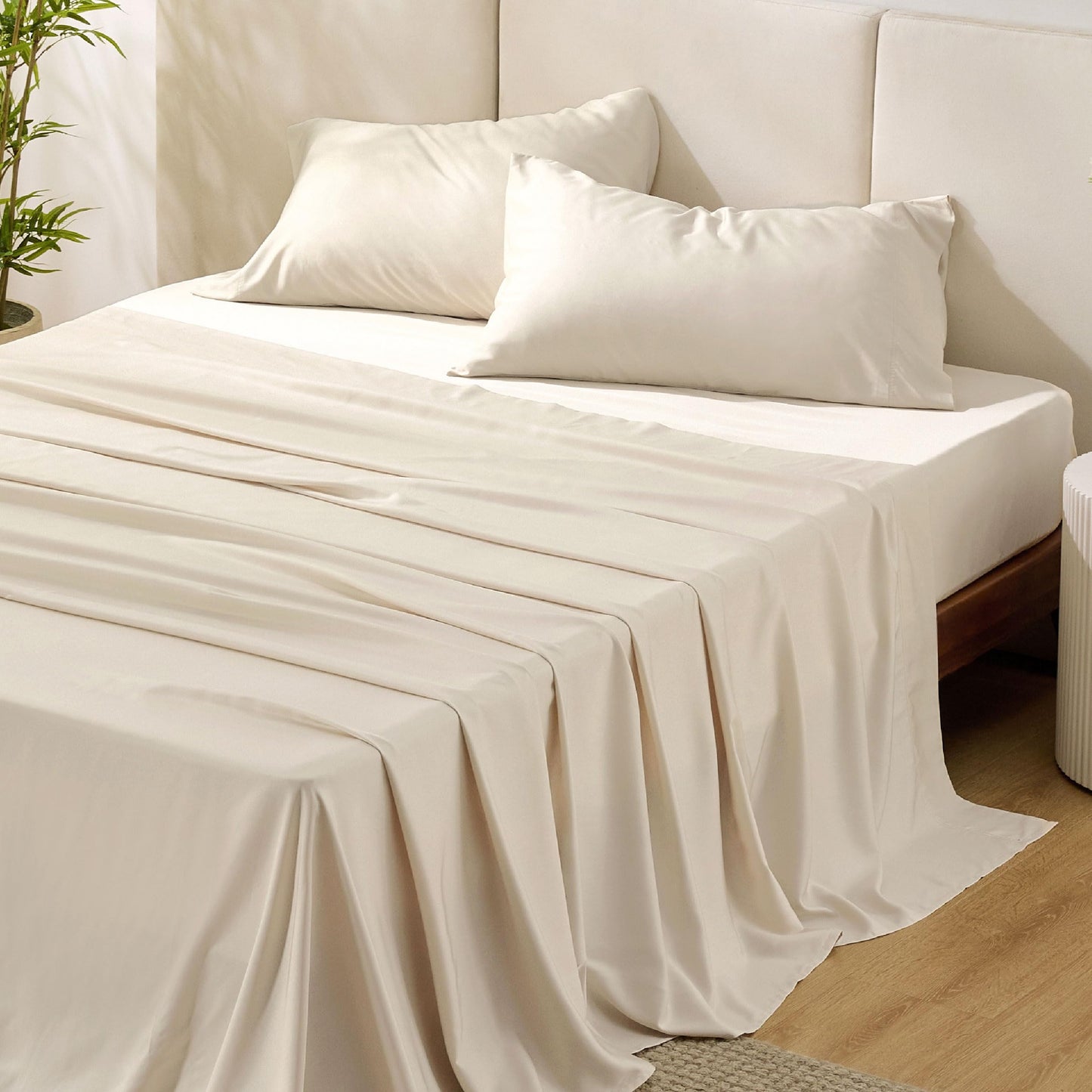 Bedsure Queen Sheet Set, Cooling Sheets for Queen Size Bed Set, Rayon Derived from Bamboo, Breathable & Soft Deep Pocket Up to 16 Inches, Hotel Luxury Silky Bedding, Bedsheet & Pillowcases, Dark Grey