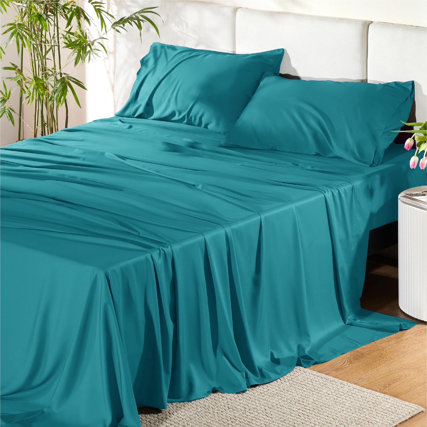 Bedsure Queen Sheet Set, Cooling Sheets for Queen Size Bed Set, Rayon Derived from Bamboo, Breathable & Soft Deep Pocket Up to 16 Inches, Hotel Luxury Silky Bedding, Bedsheet & Pillowcases, Dark Grey