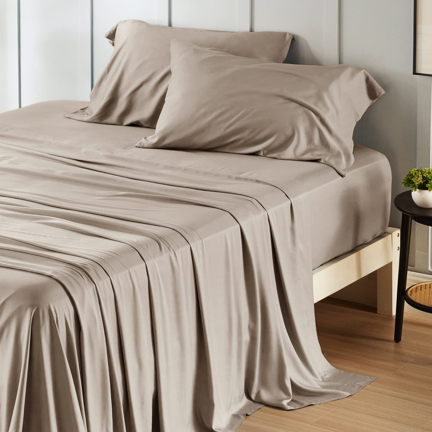 Bedsure Queen Sheet Set, Cooling Sheets for Queen Size Bed Set, Rayon Derived from Bamboo, Breathable & Soft Deep Pocket Up to 16 Inches, Hotel Luxury Silky Bedding, Bedsheet & Pillowcases, Dark Grey
