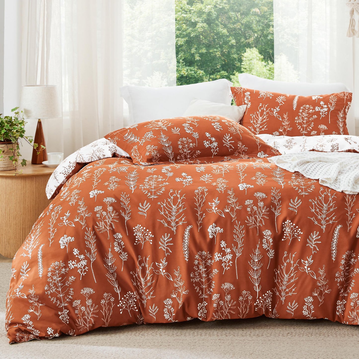 Bedsure Queen Comforter Set - Dark Purple Bed Set, 3 Pieces Cute Floral Bedding, 1 Soft Reversible Botanical Flowers Comforter and 2 Pillow Shams