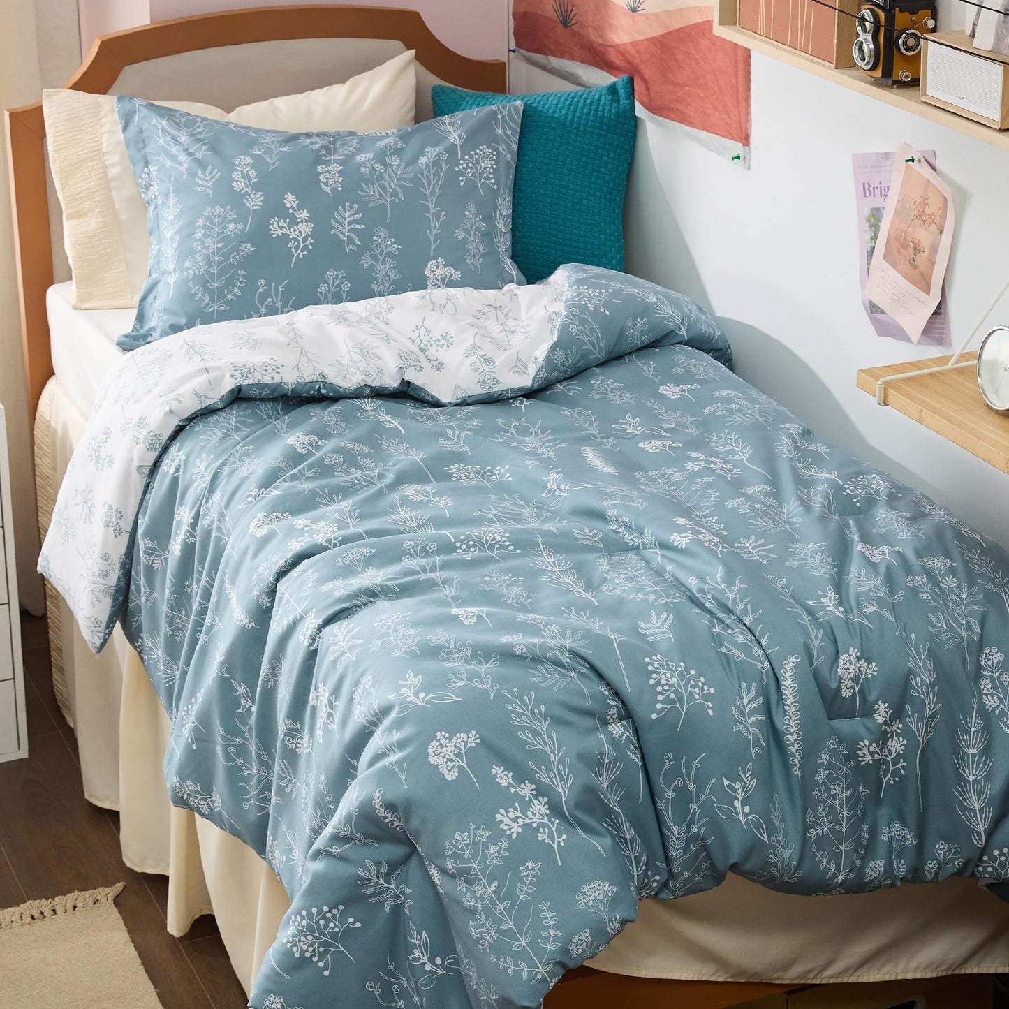 Bedsure Queen Comforter Set - Dark Purple Bed Set, 3 Pieces Cute Floral Bedding, 1 Soft Reversible Botanical Flowers Comforter and 2 Pillow Shams