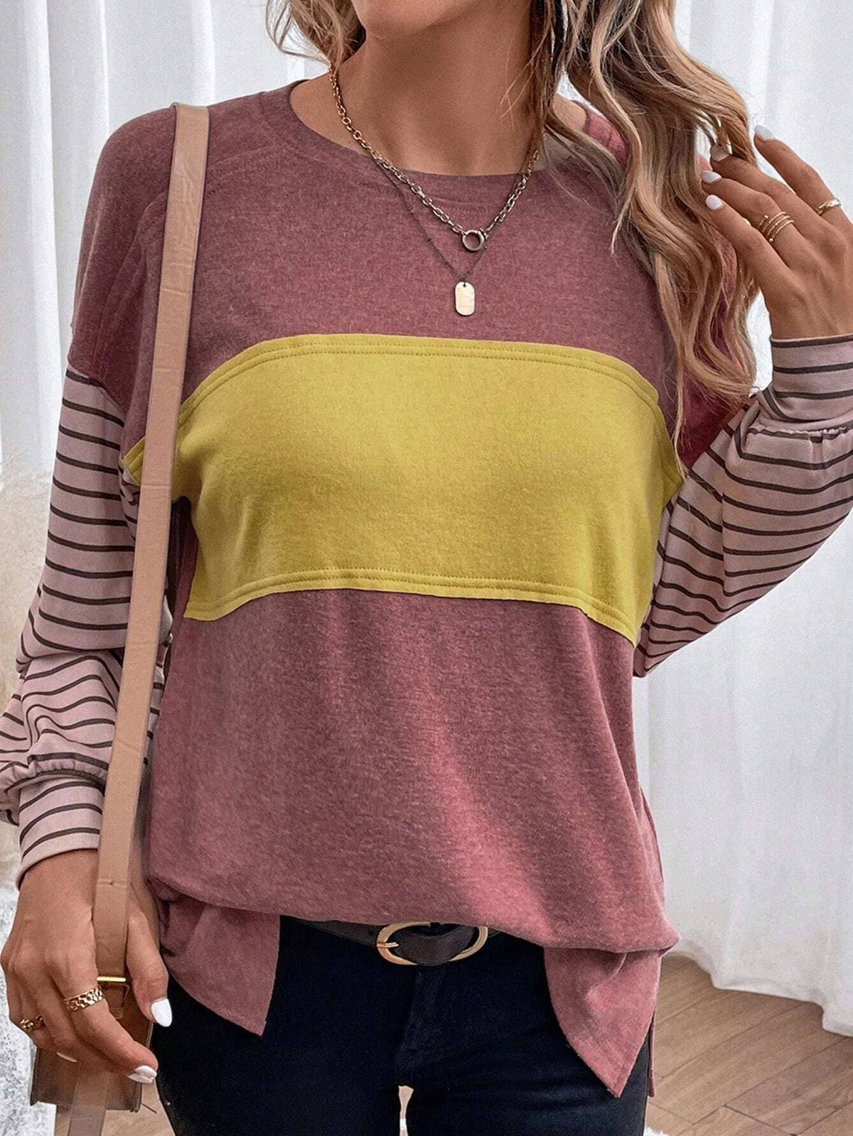 Round-Neck Striped Contrasting Long-Sleeved Top