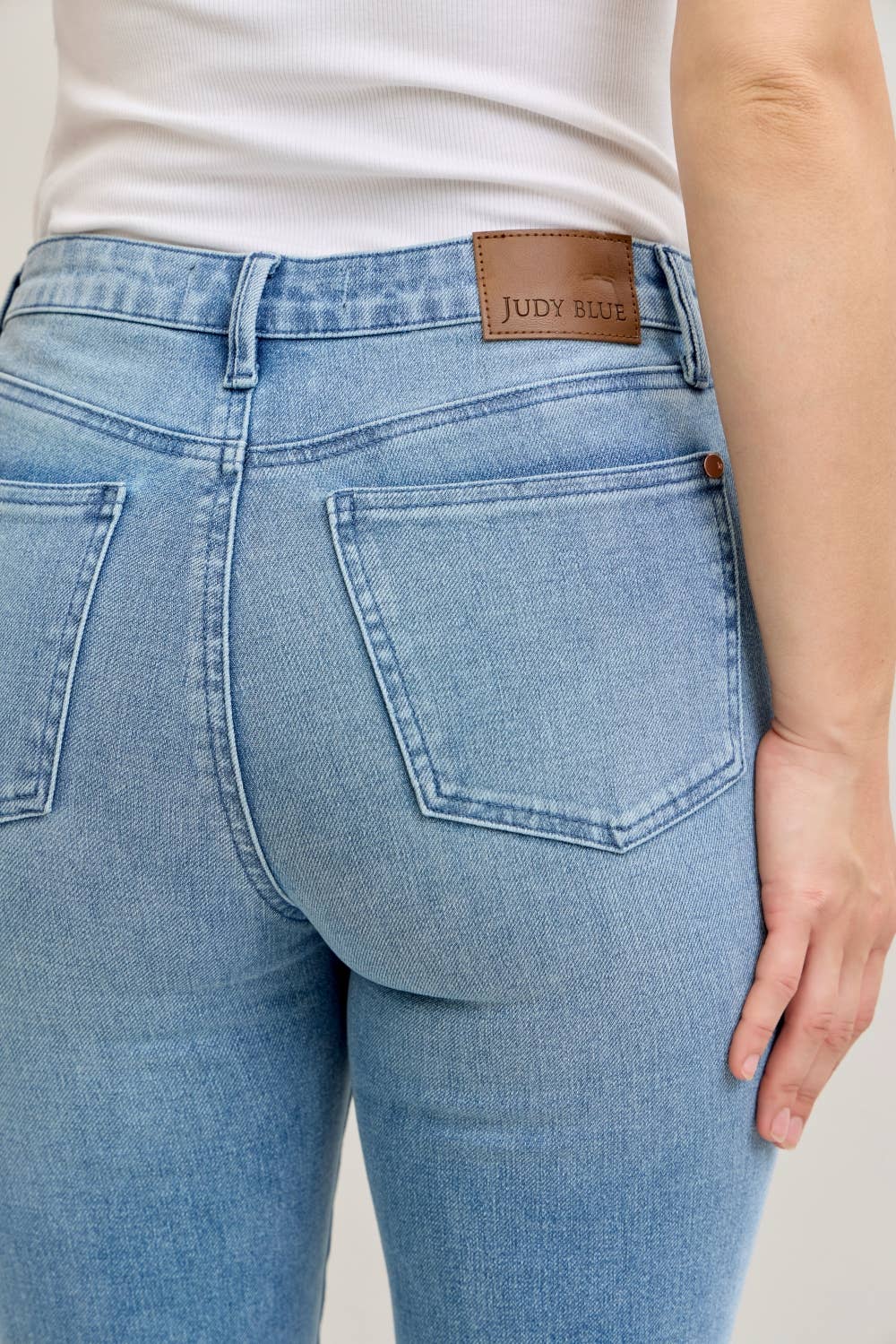 MR Bootcut Contrast Wash & Front Patch Pocket