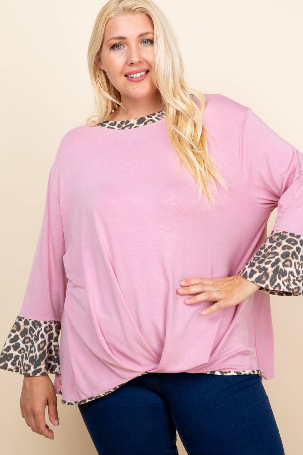 ETK-8183-PL Plus Size Animal Contrast Gathered Hem Top