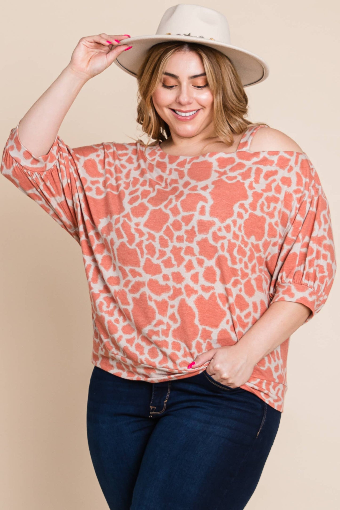 ETK-8836-PL Plus Size Printed One Shoulder Top